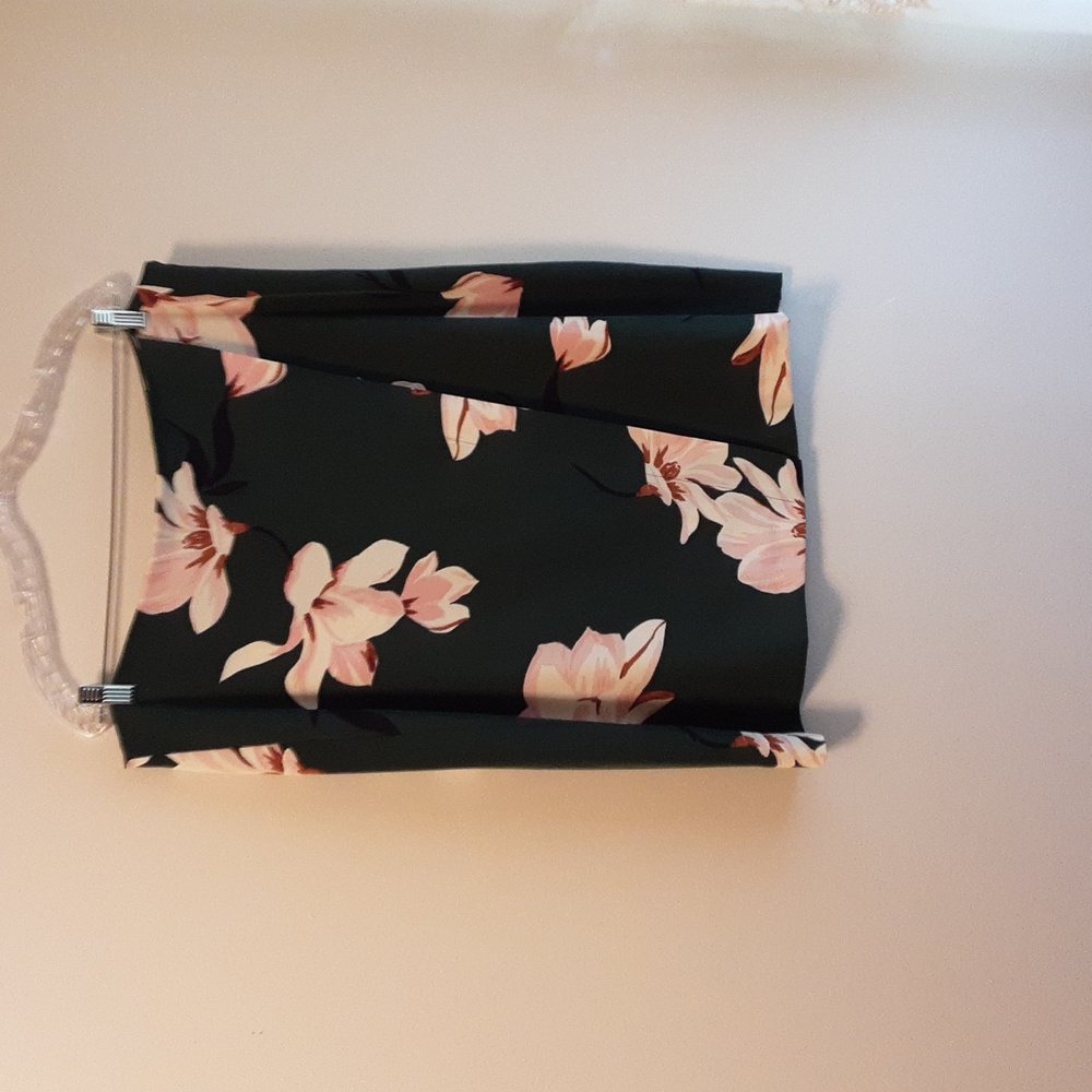 Ann Taylor plus size skirt,  hunter green, w/pink, cream,brown flowers